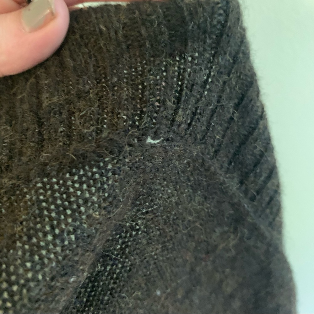 ROYAL ALPACA RUANA SWEATER - Picture 3 of 3